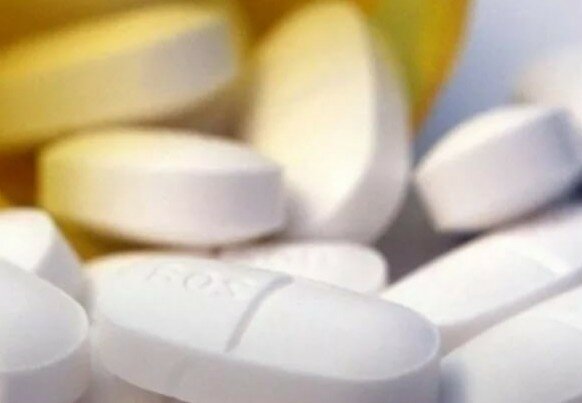 болит правая сторона голова таблетки не помогают