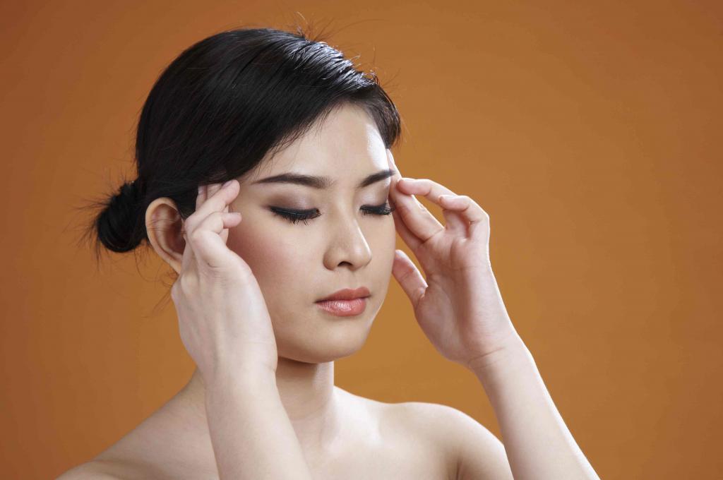 боль в висках, если надавить пальцами