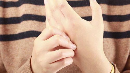 Немеют пальцы рук